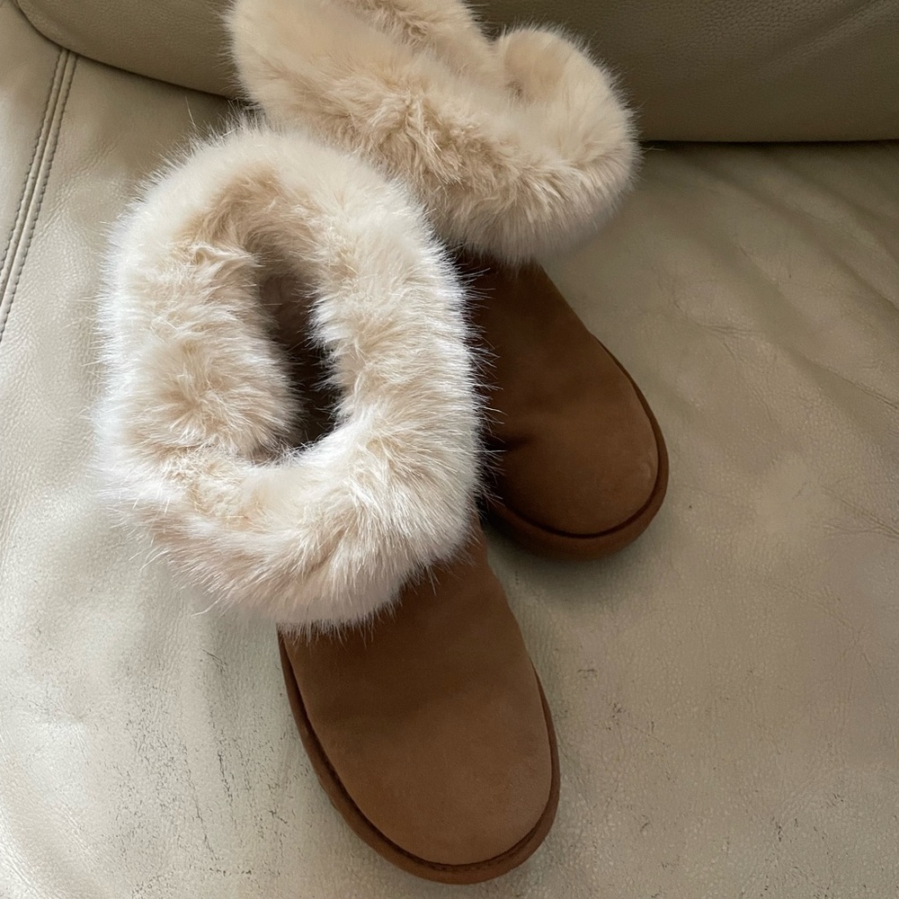 Fur Trimmed Ugg Boots